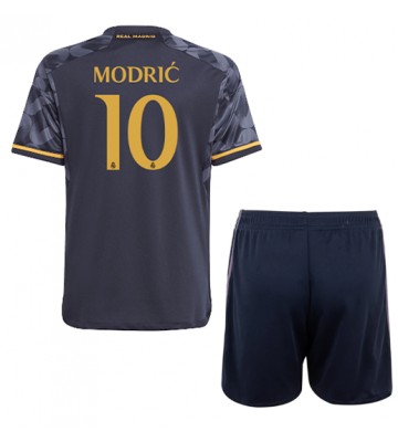 Maillot de foot Real Madrid Luka Modric #10 Extérieur enfant 2023-24 Manches Courte (+ pantalon court)